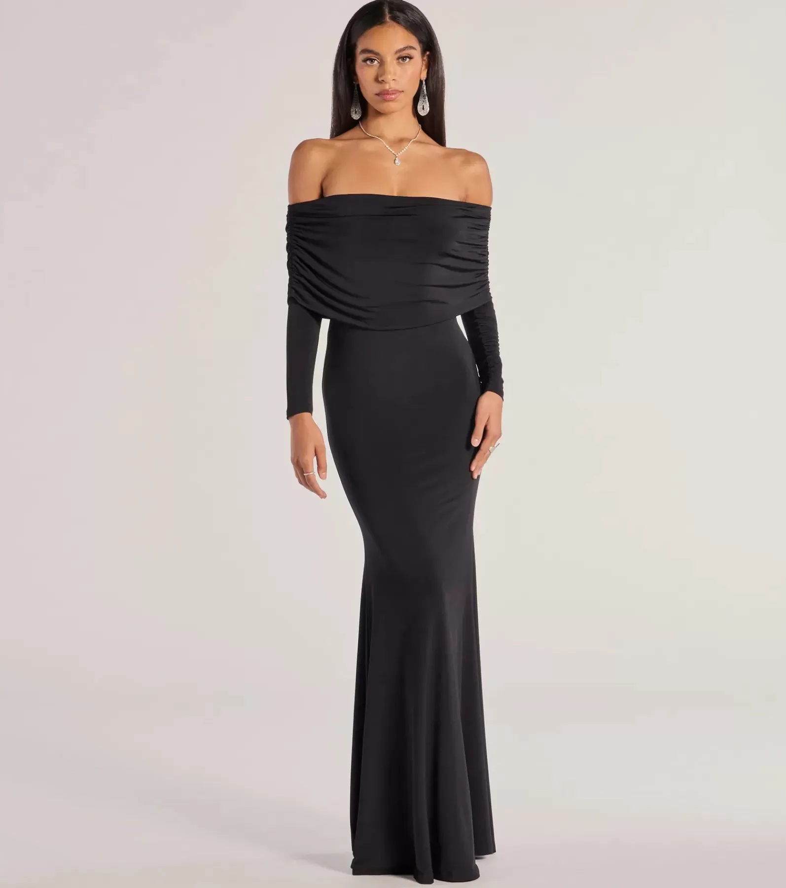 Windsor Wedding Outfits | Black Bridesmaid Dresses*Carmen Off-The-Shoulder Long Sleeve Mermaid Dress