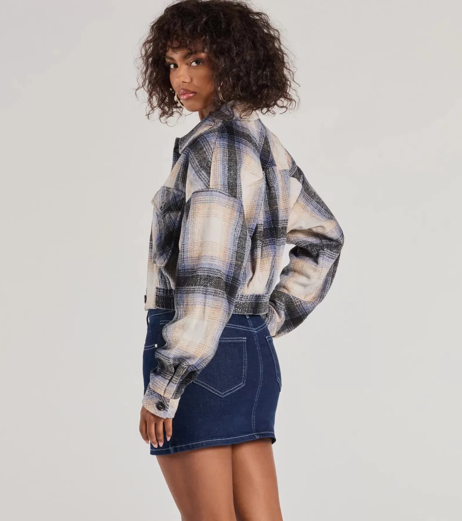 Windsor Shackets*Casually Cozy Plaid Woven Cropped Shacket