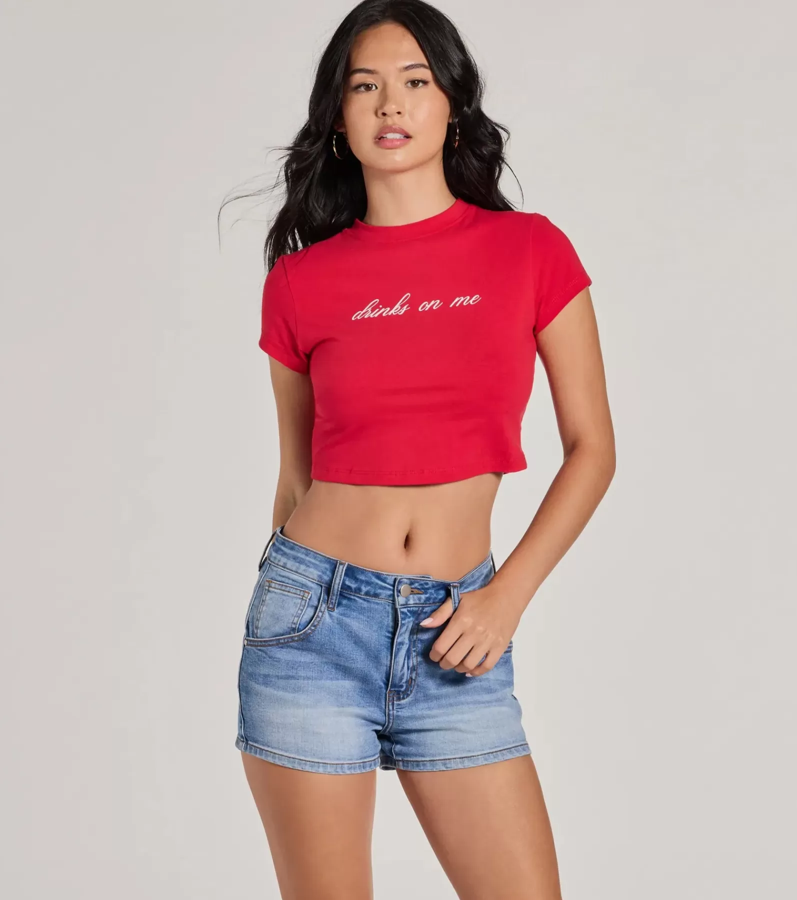 Windsor Graphic Tees | Short Sleeve Tops*Drinks On Me Cropped Graphic Tee