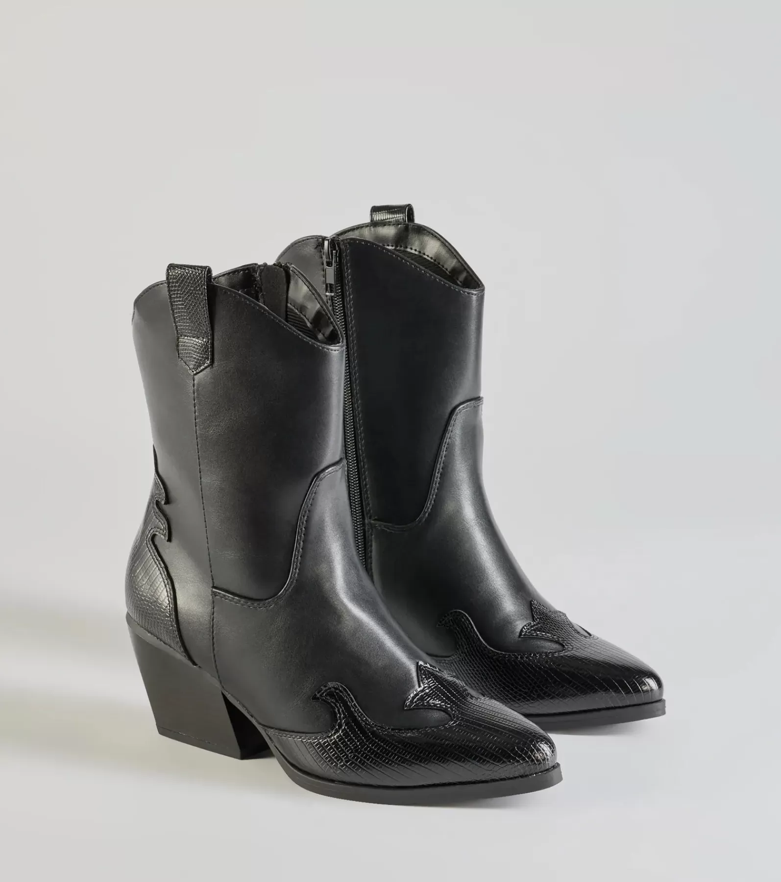 Windsor Boots & Booties*Edgy-Chic Faux Leather Western Booties