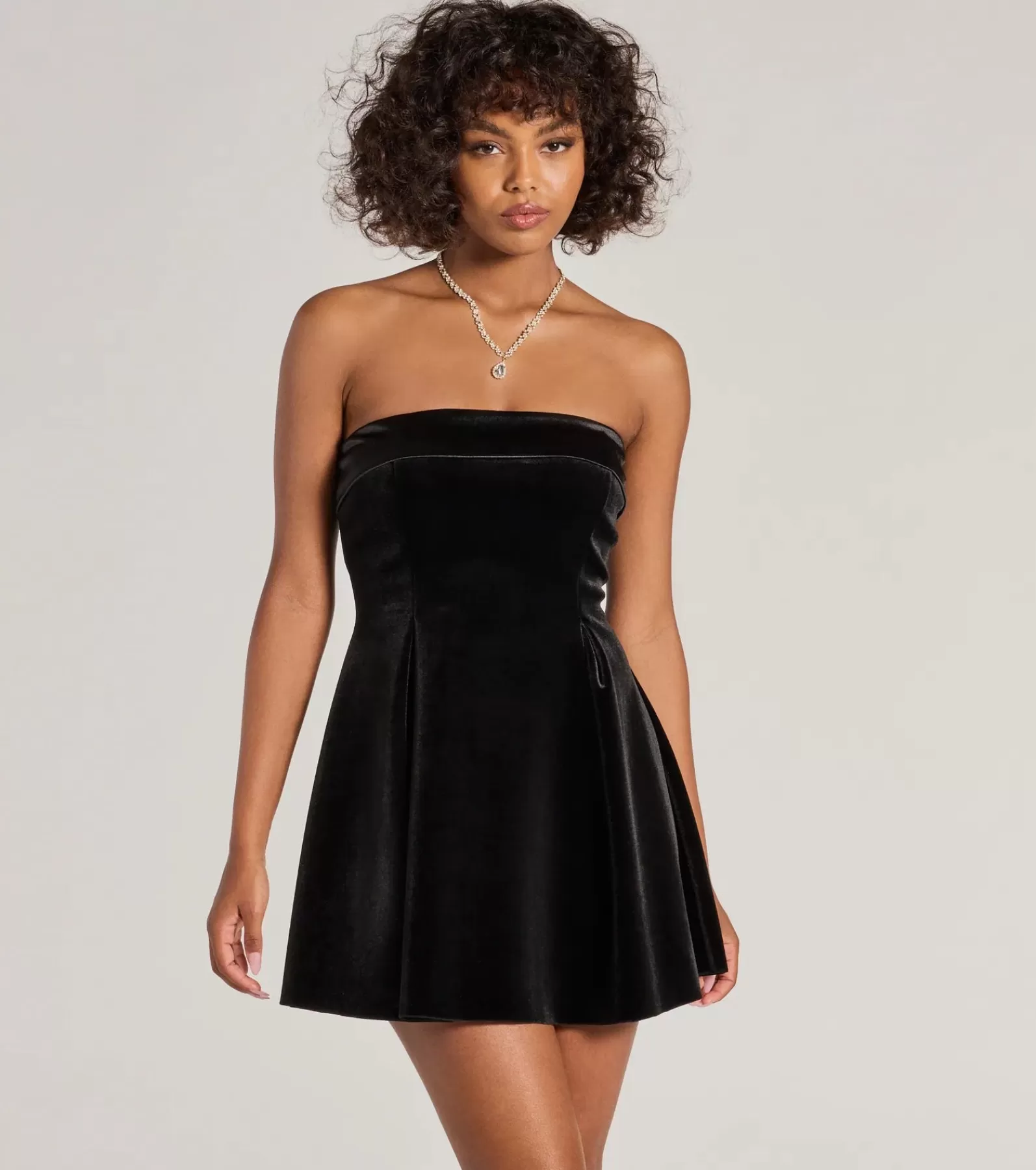Windsor Wedding Outfits | Velvet Holiday Dresses*Ella Strapless Pleated Velvet Skater Dress