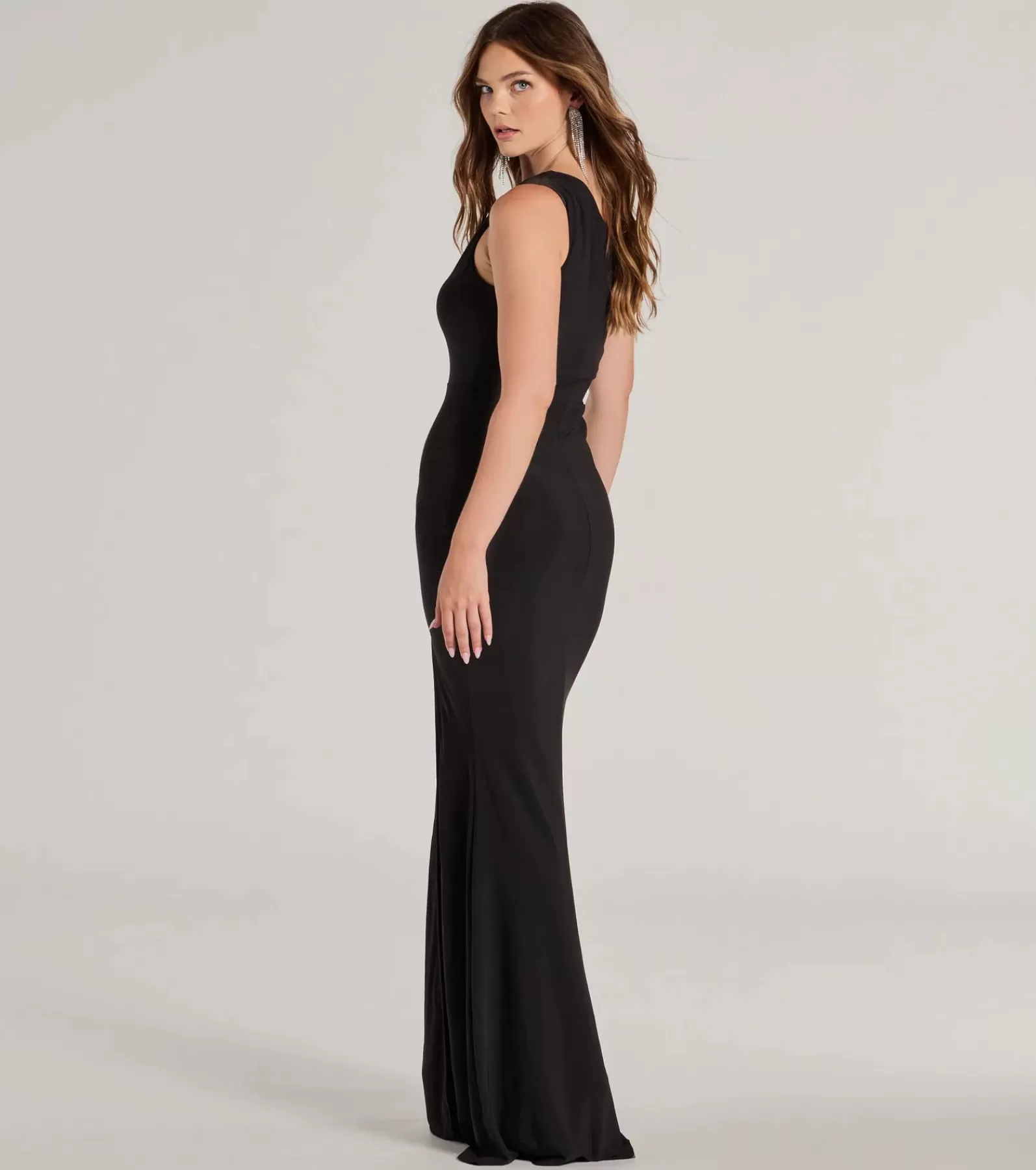 Windsor Wedding Outfits | Black Bridesmaid Dresses*Esmé One-Shoulder High Slit Mermaid Dress