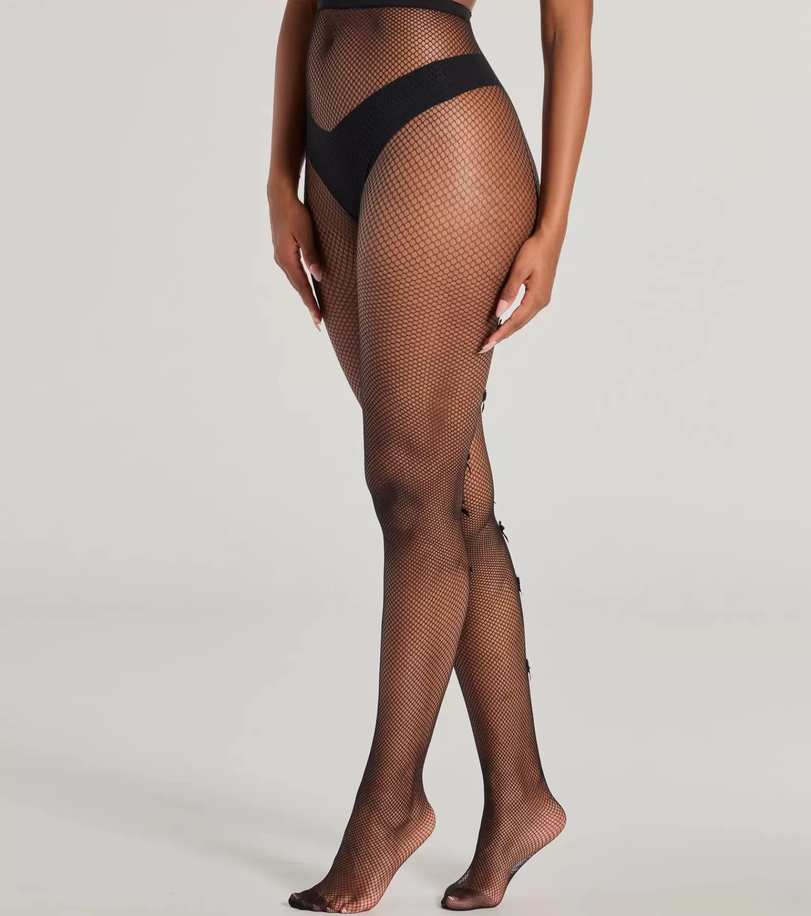 Windsor Hosiery & Socks | All Accessories*Flawless Sultry Bow Back Fishnet Tights