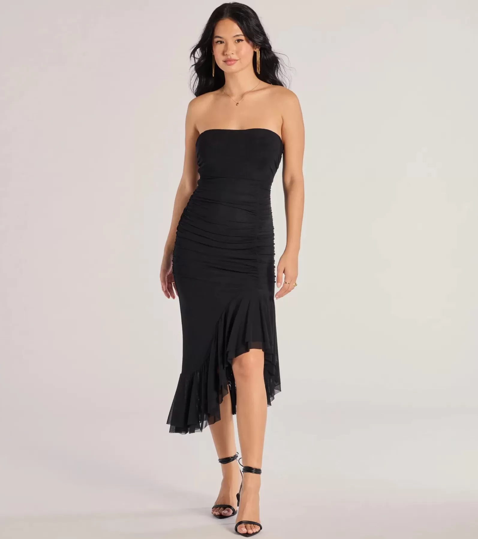 Windsor Wedding Outfits | Midi Holiday Dresses*Glam Sophistication Sleeveless Cutout Midi Dress