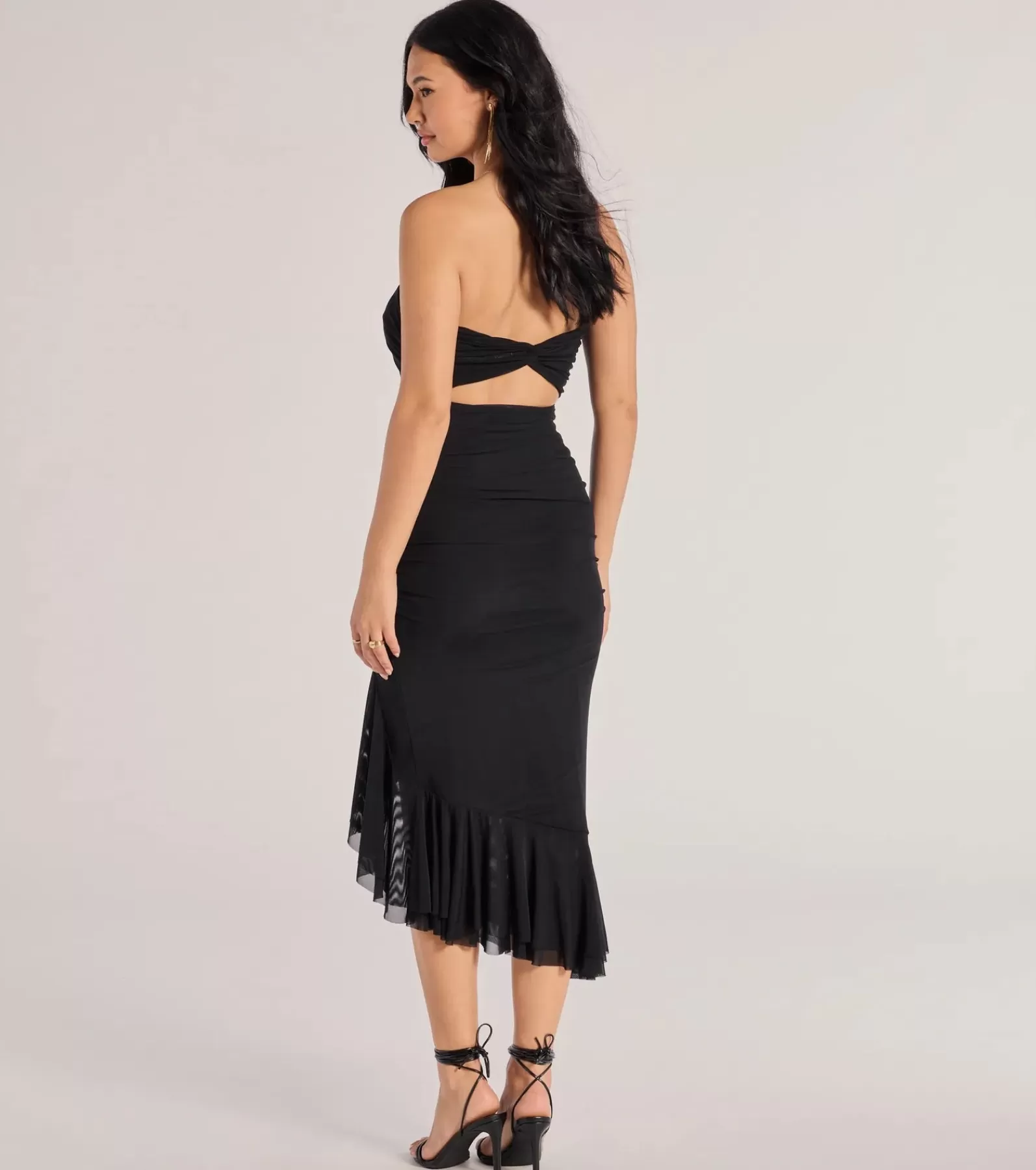Windsor Wedding Outfits | Midi Holiday Dresses*Glam Sophistication Sleeveless Cutout Midi Dress