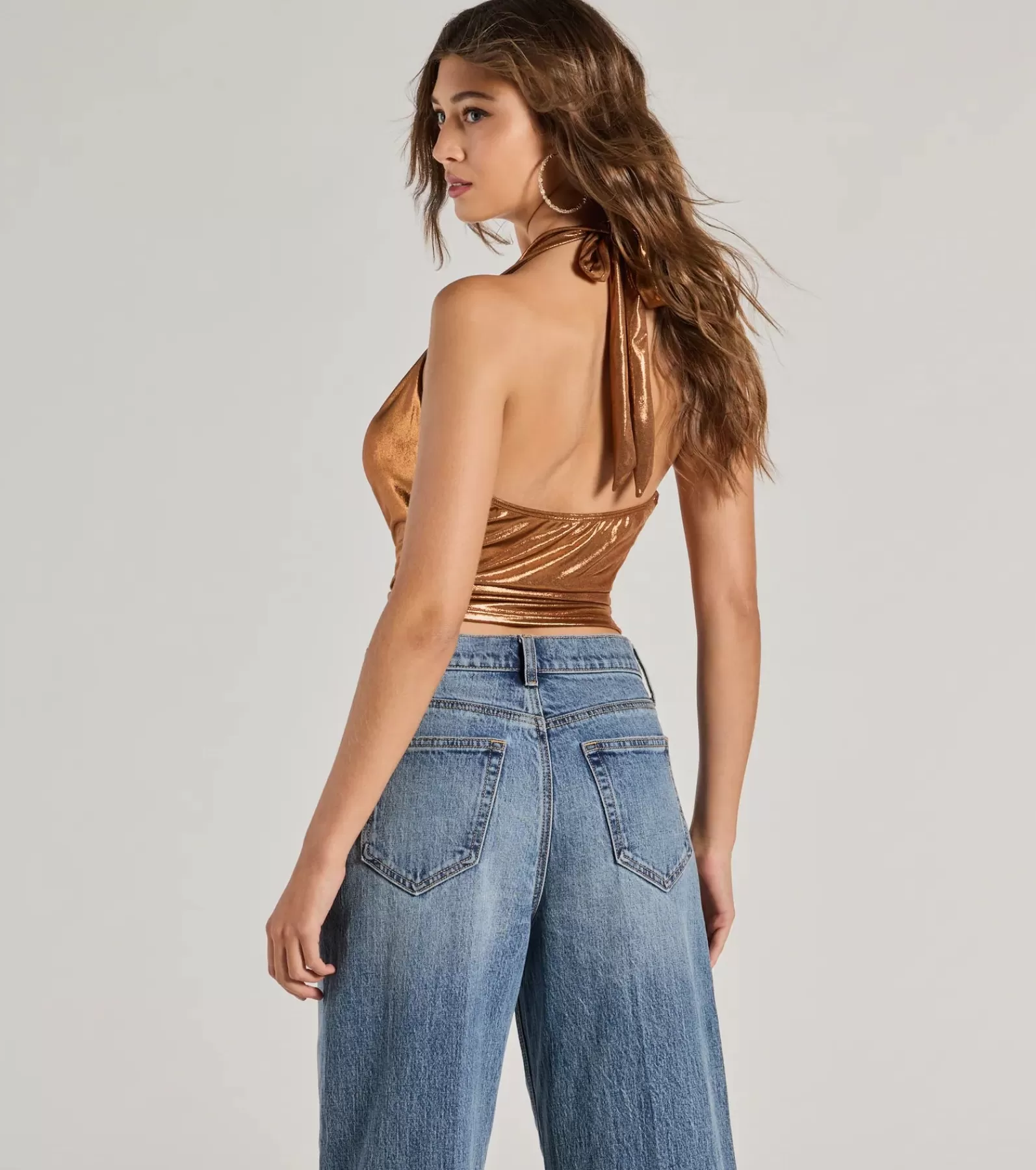 Windsor Nye Outfits | Going-Out Tops*Glam Trendsetter Metallic Knit Halter Top