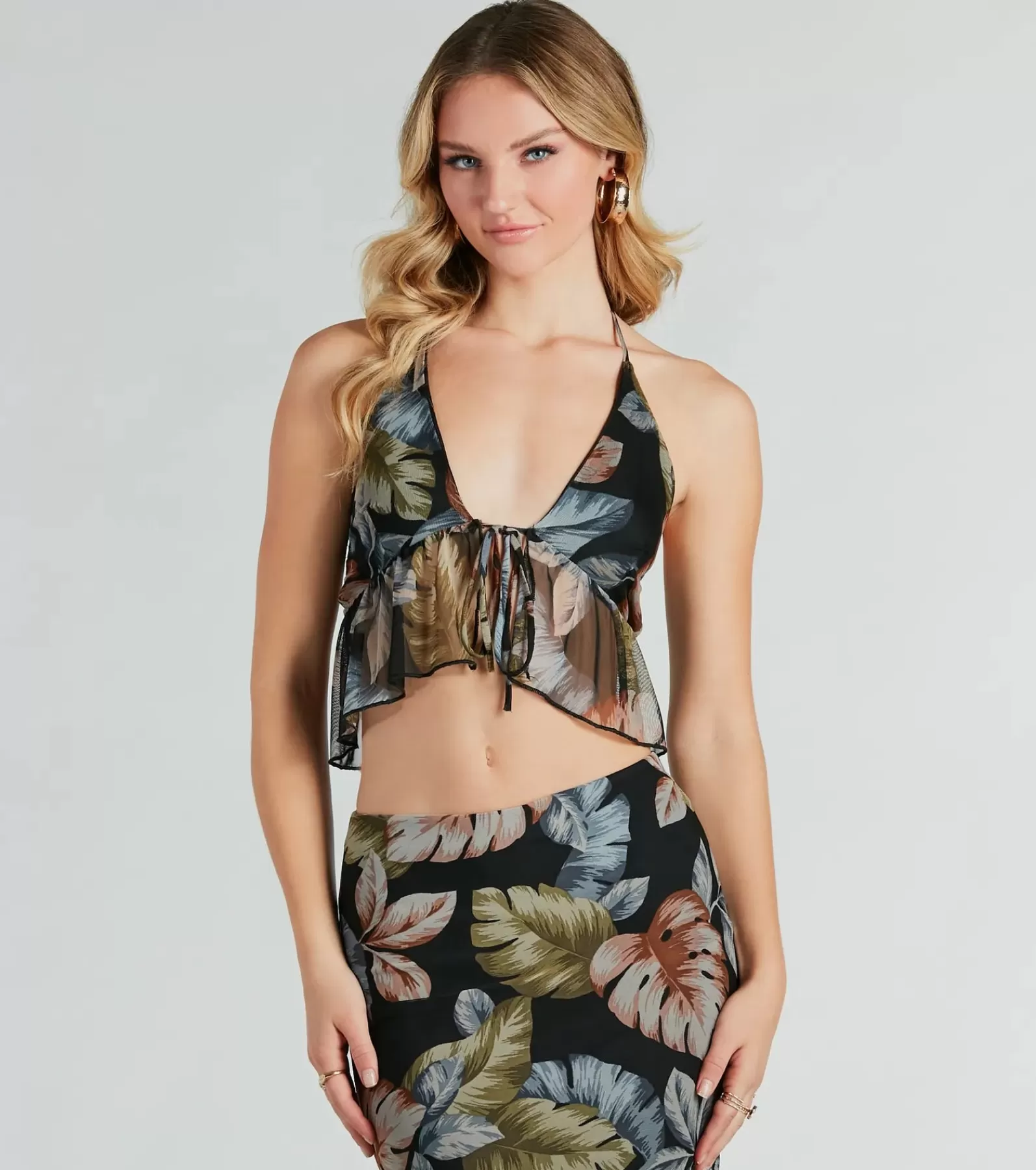 Windsor All Matching Sets | Tie Front Tops*Gorgeous Getaway Tropical Print Crop Top