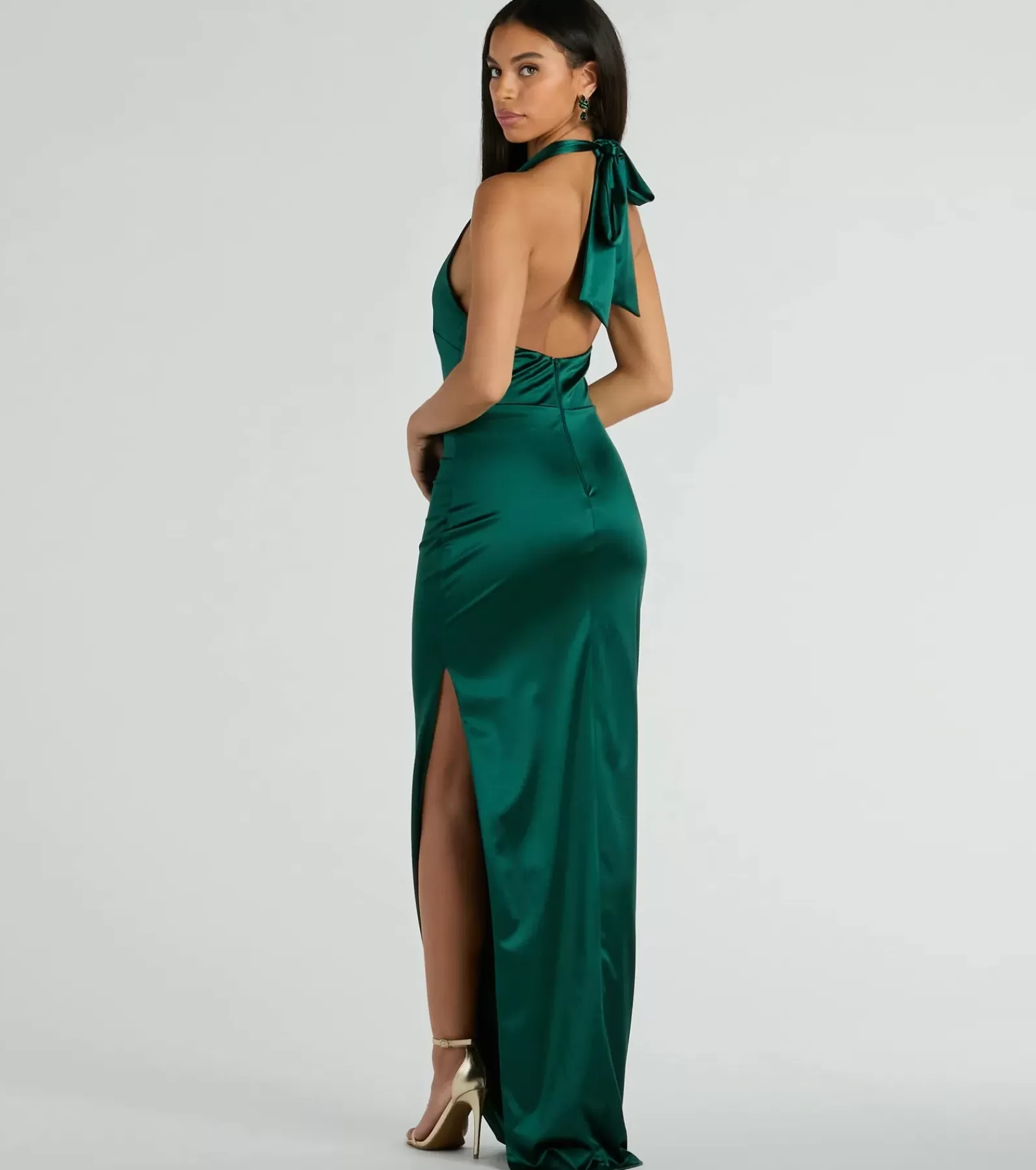 Windsor Wedding Outfits | Satin Bridesmaid Dresses*Melina Halter Slim Long Satin Formal Dress