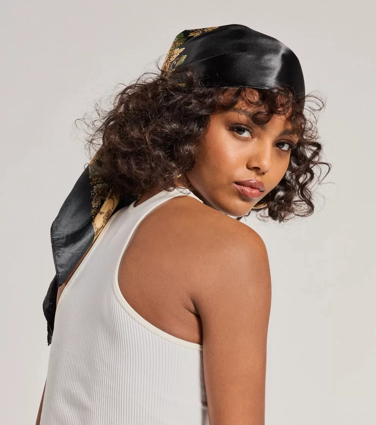 Windsor Scarves & Wraps | Beauty & Hair Accessories*Pretty In Paisley Satin Scarf