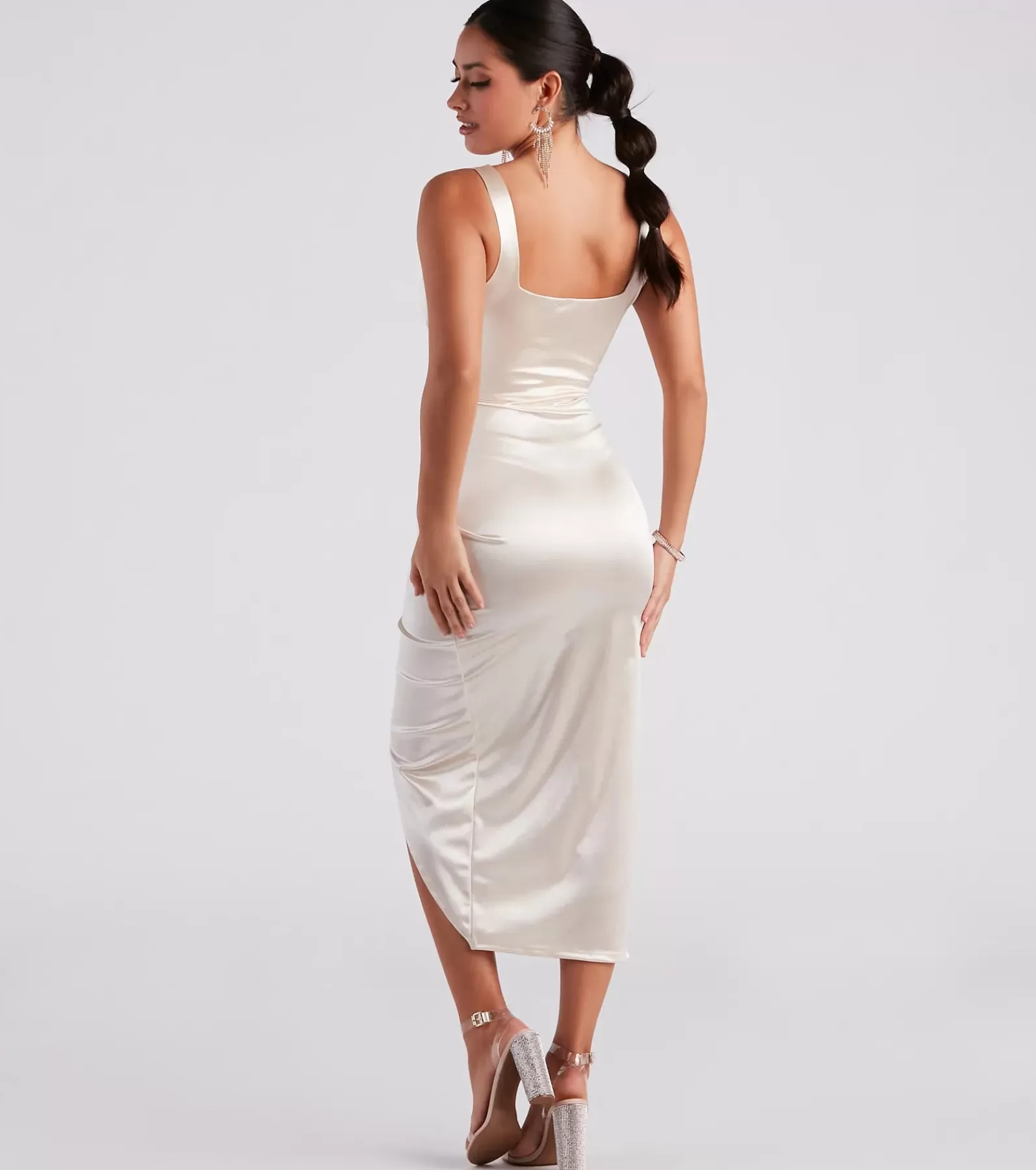 Windsor Satin Nye Dresses | Nye Outfits*Samantha Formal Satin Midi Dress