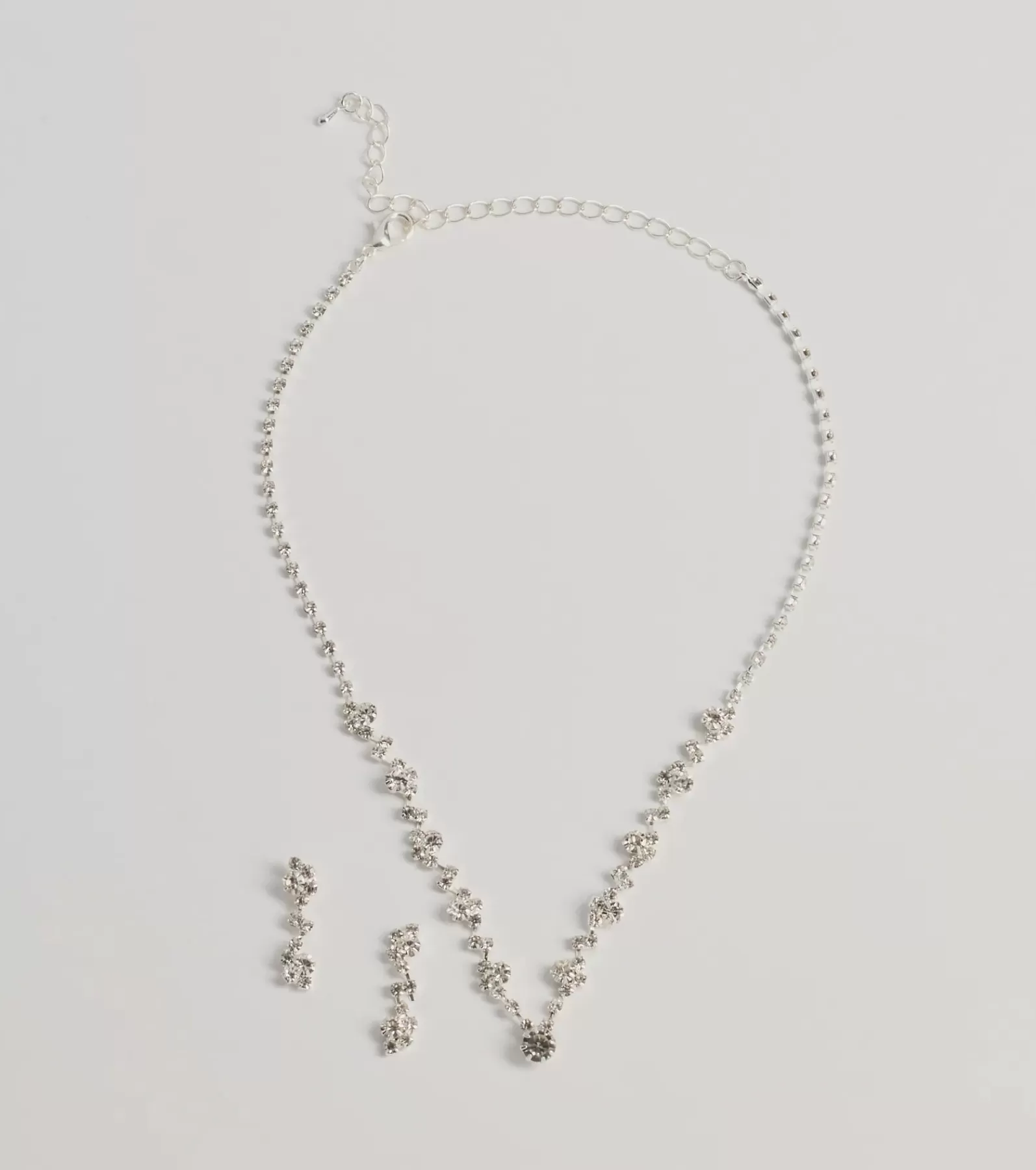 Windsor Necklaces & Chokers | All Accessories*Shimmering Statement Rhinestone Cluster Necklace Set