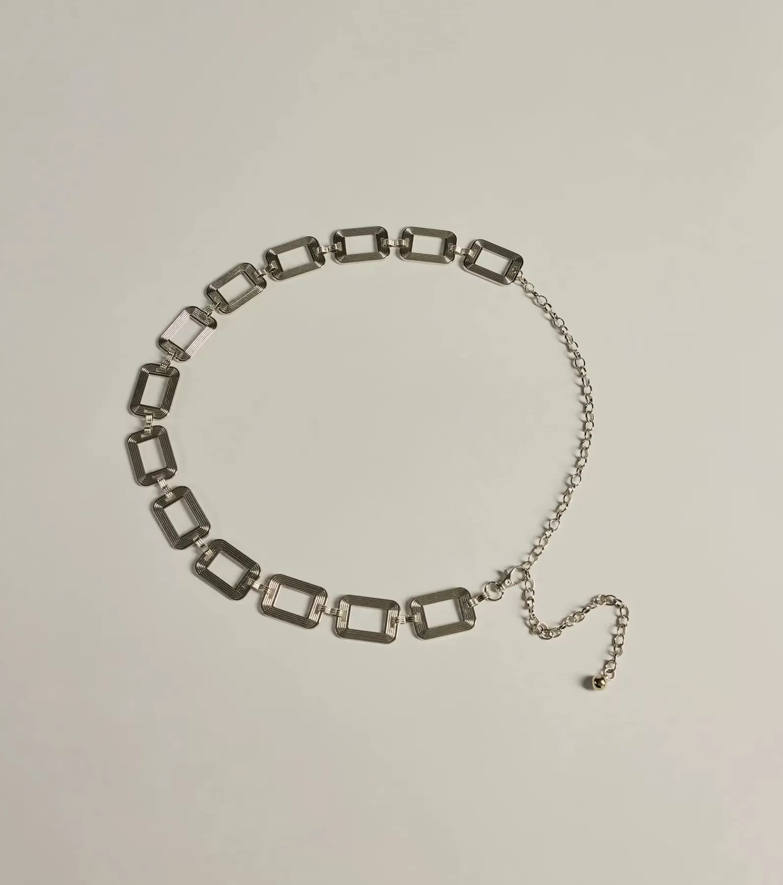Windsor Belts*Sleek Trendsetter Textured Chain Belt