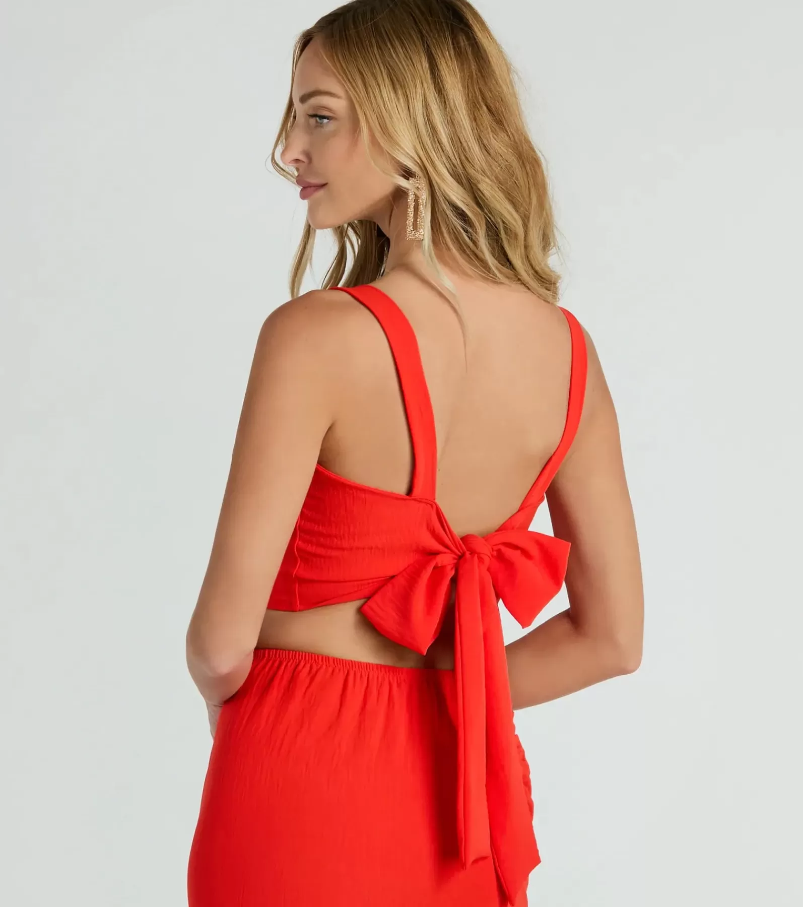 Windsor All Matching Sets*Sunny Vibes Bow Back Woven Crop Top