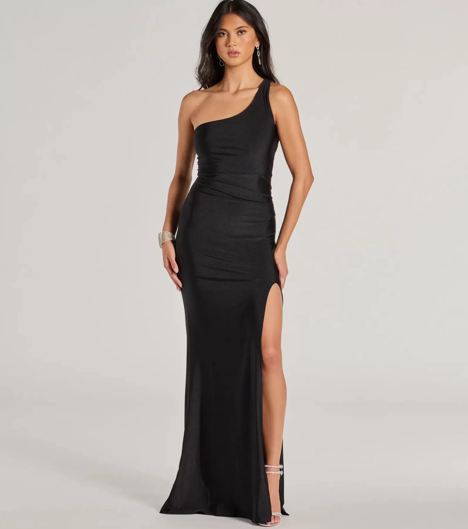Windsor Black Bridesmaid Dresses | Long Dresses*Sutton One-Shoulder Strappy Slim Formal Dress