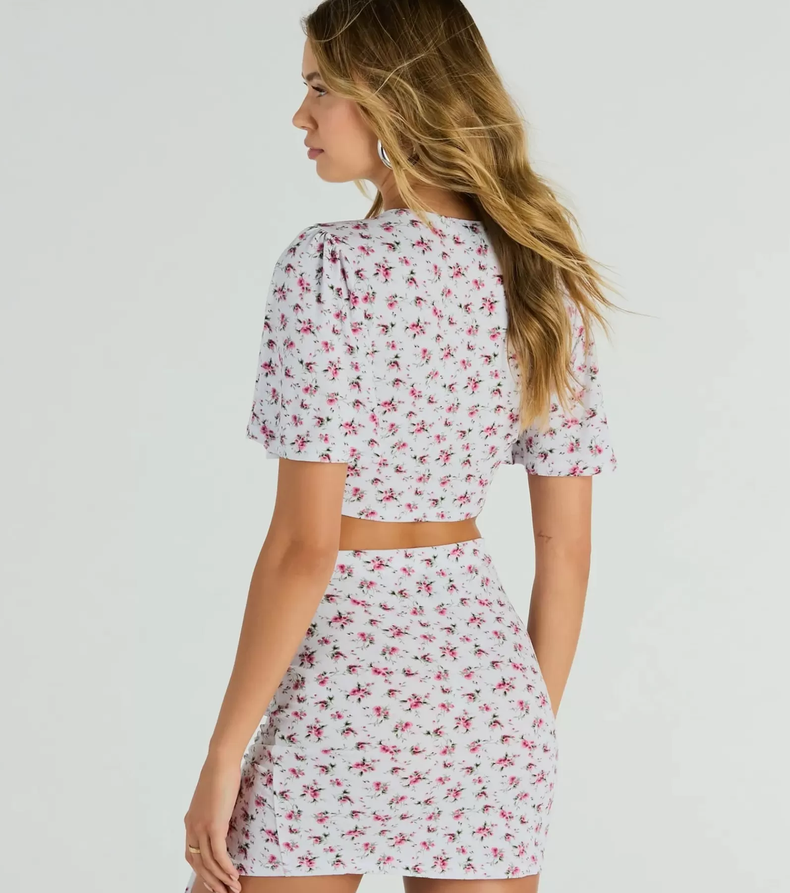 Windsor All Matching Sets | Tie Front Tops*Sweet Flirt Flutter-Sleeve Ditsy Floral Tie-Front Top
