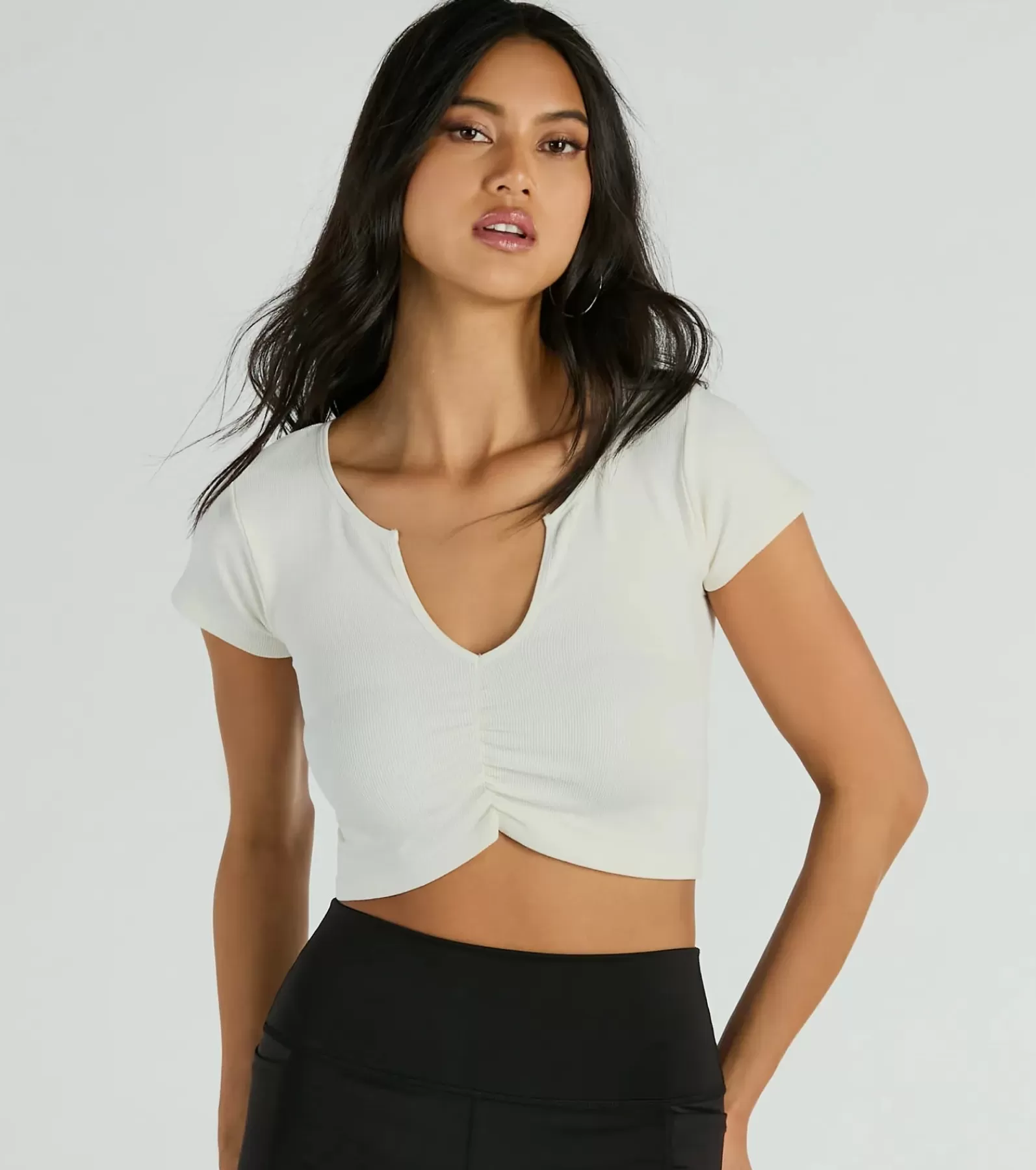 Windsor Basic Tops | Short Sleeve Tops*Sweetest Basic V-Neck Ruched Crop Top