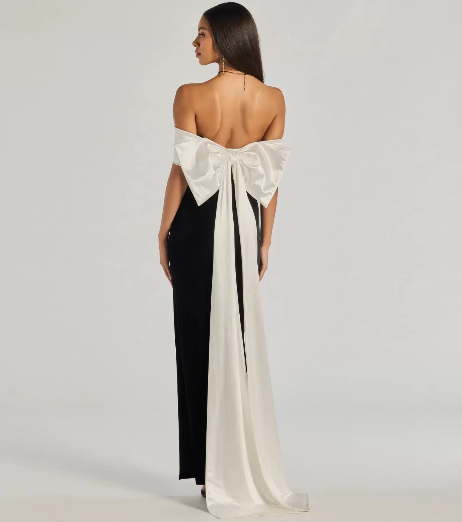 Windsor Wedding Outfits | Black Tie Wedding Guest Dresses*Verona Off-The-Shoulder Bow Back Velvet Formal Dress