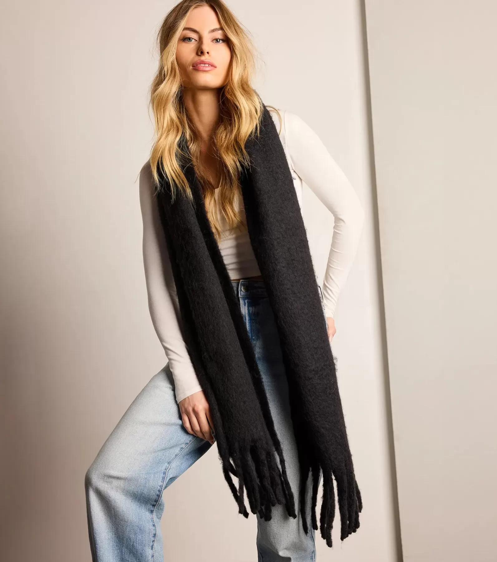 Windsor Cold Weather Accessories | Scarves & Wraps*Wrapped In Luxe Blanket Scarf